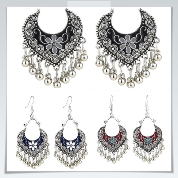 Jewelry - 🎉4 for $20🎉Bohemian Silver Plated Earrings